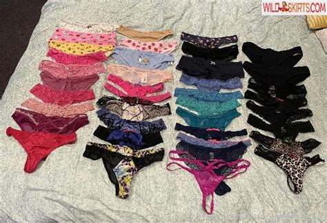 Home Alone Mum Home Alone Mum Momathomealone Nude OnlyFans Instagram Leaked Photo