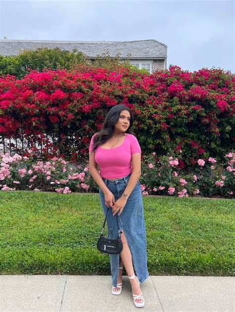 Denim Skirt Outfit Ideas for Summer