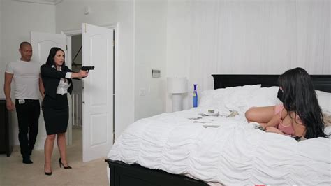 Criminal Couple Seduced Busty Detective To Hot Threesome