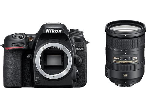 NIKON D7500 Kit Spiegelreflexkamera, 20,9 Megapixel, 18-200 mm Objektiv ...