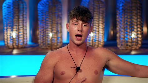 Harry Jowsey Shirtless In Too Hot To Handle S E