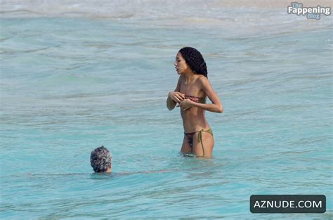 AOKI LEE SIMMONS Nude AZNude