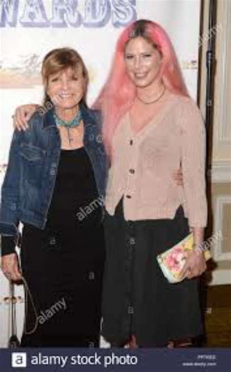 Cleo Rose Elliott Wiki