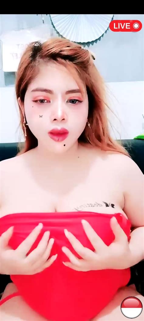 Indonesian Big Tits Red Lips Live Show