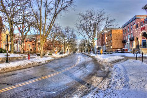 Street in the snow in Madison, Wisconsin image - Free stock photo