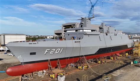 Ferragens Fragata - Fragata Classe Tamandaré: Marinha lança embarcação em Itajaí