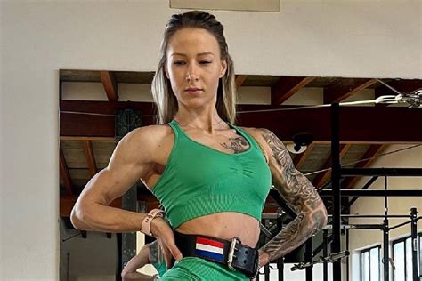 M Wi Czy Jestem Pi Kna Pokaza A Si W Samym Bikini Fitness