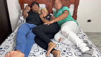 Noche De Pelicula Junto A Mi Mejor Amigo Y Su Hermosa Novia Ntr Me Cojo A La Novia Xvideos