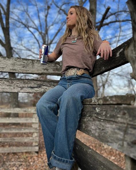 Pin By Hailey Huyard On Country In Cute Country Outfits Cowgirl