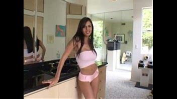 MORENA BIEN FOLLADA POR 2 XVIDEOS