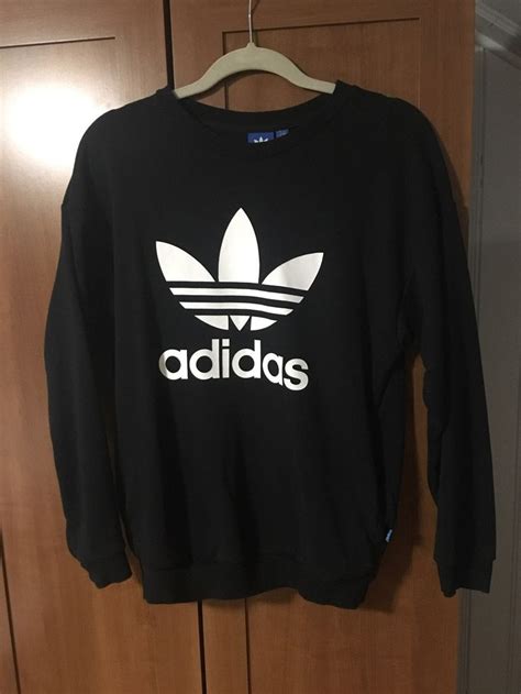 Gently Used Adidas Crewneck Womens Size Xs But Runs Big Pockets On The Sides Crew Neck