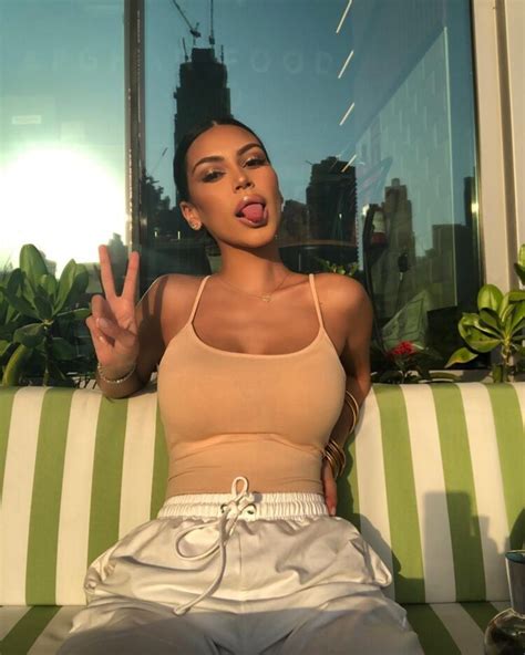 8 Hot Sexy Sonia Ali Bikini Pics