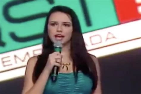 Une Chanteuse Amateur Montre Son Incroyable Talent