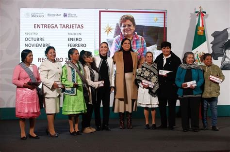 Claudia Sheinbaum Entrega Tarjetas De Pensi N Mujeres Bienestar El