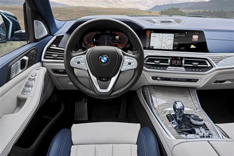 2019 BMW X7 is a three-row SUV crammed to the brim with tech - CNET