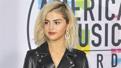 Selena Gomez Went Through Nine Hour Process For Platinum Blonde Look HELLO