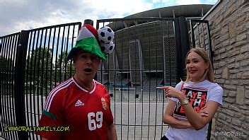 ENGAÑOSA ESPOSA CALIENTE Venera Maxima Toma MONSTER COCK Balls Deep XVIDEOS