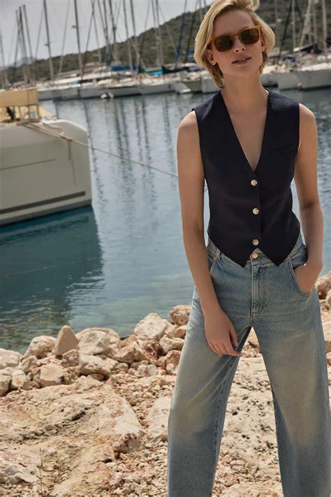 Женская одежда - купить в Москве, цены и доставка в интернет-магазине ...