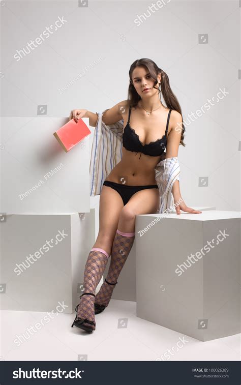 Tall Sexy Brunette Woman Black Lingerie Stock Photo 100026389 Shutterstock