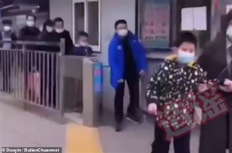 Chinese Video Shows People Waddling After COVID 19 Anal Swabs Daily Mail Online