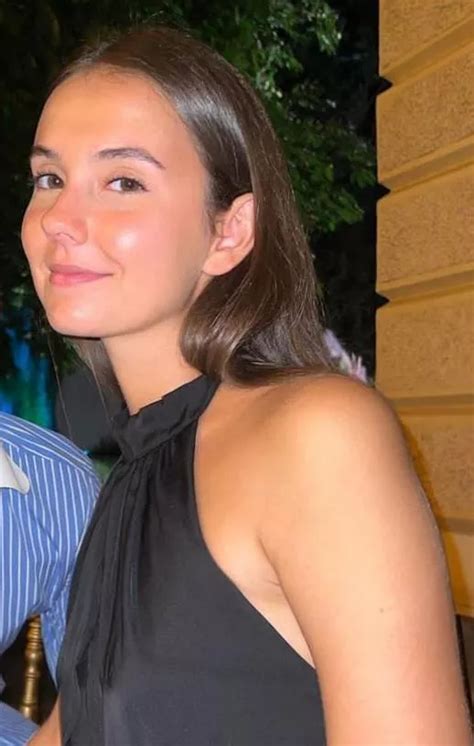 Thumbs Up If You D Fuck Her Face Nudes NSFW Tributes NUDE PICS ORG