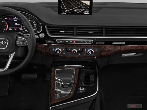 2018 Audi Q7 Interior Photos | Psoriasisguru.com