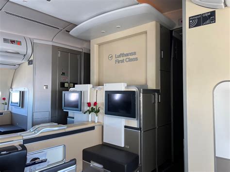 Review Lufthansa First Class Airbus A340 600 BOS MUC One Mile At A