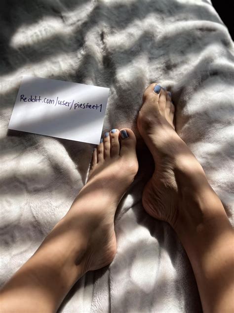 Good Morning Nudes GirlsWithBareFeet NUDE PICS ORG