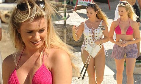 8 Hot Sexy Megan Goodman Bikini Pics