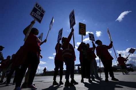 In A First For A US President Biden To Join Striking Workers On The