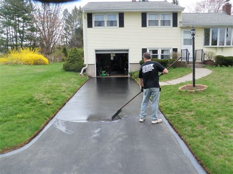 Durable Sealcoat - A Professional Driveway Sealing Company in