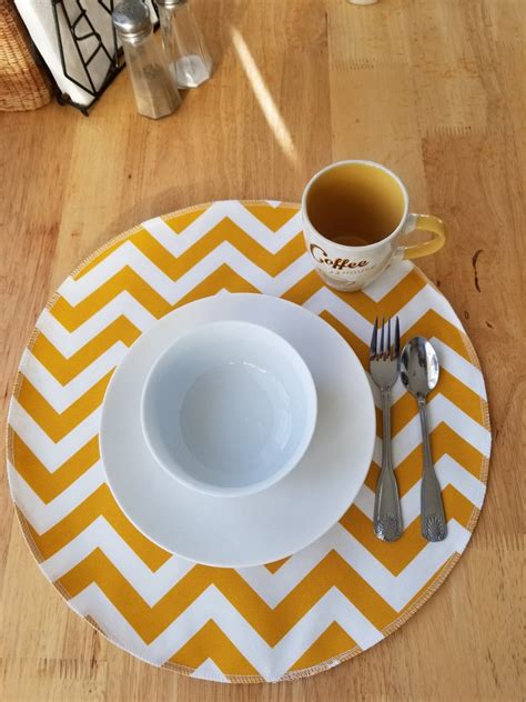 4 Cloth Placemats Round Placemat Chevron Placemat Zigzag Etsy