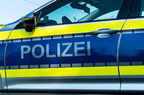 Esslingen Polizei Muss Zu Streit An Der Burg Ausr Cken Kreis