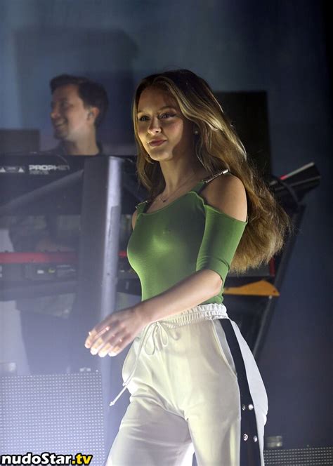 Zara Larsson Zaralarsson Nude OnlyFans Photo Nudostar TV