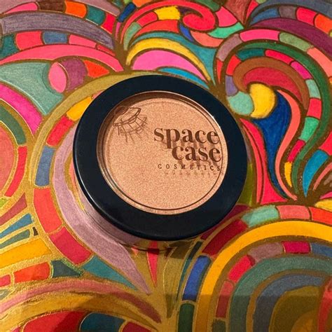 Naked Cosmetics Makeup Naked Cosmetics Gold Highlighter Huda