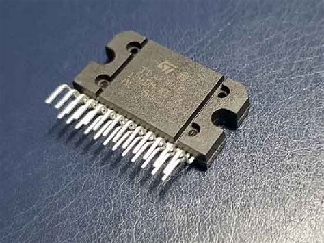 TDA7388: четырехканальный усилитель мощности класса AB