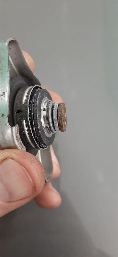 Пробка — Suzuki Grand Vitara (2G), 2 л, 2007 года | своими руками | DRIVE2