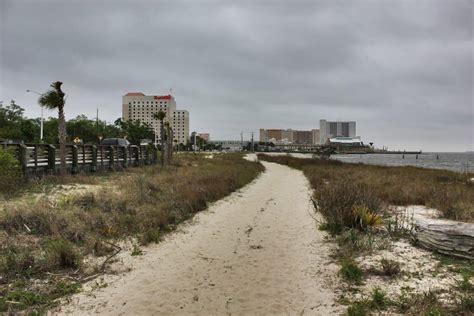 Beaches in Mississippi | Beaches, Islands and Coastal Cities in MS