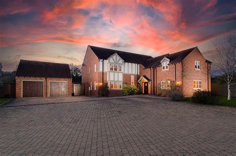 Popes Meadow Astwood Bank Redditch Bed Detached House