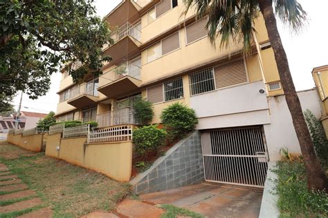 Apartamento na Rua Jacira 340 Jardim Macedo em Ribeirão Preto por R