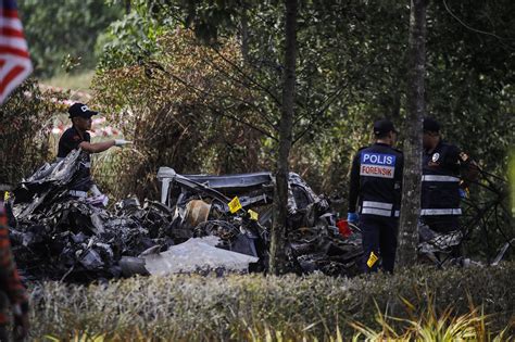 Malaysia launches probe into light plane crash that killed 10 | Daily Sabah