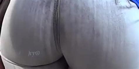 Big Round Ass Woman In Tight Jeans Pants Tnaflix