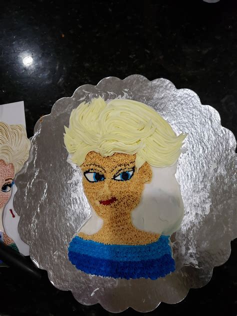 My sister's attempt at an Elsa cake. She went super saiyan. : r/funny