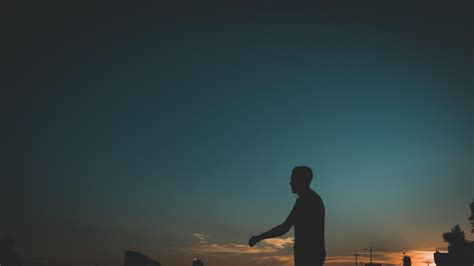 Exploring The Controversy Chelsea Handler S Nude Portrayals Animascorp