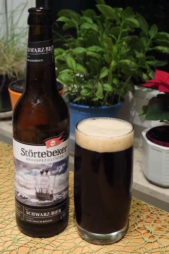 Schwarz Bier Zu Grünkohl Mit Kohlwurst Mettenden Und Kartoffeln