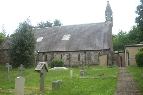 Commonwealth War Graves St Michael Churchyard West Hill