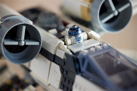 LEGO Star Wars UCS 75355 - Ultimate Collector Series X-wing Starfighter ...