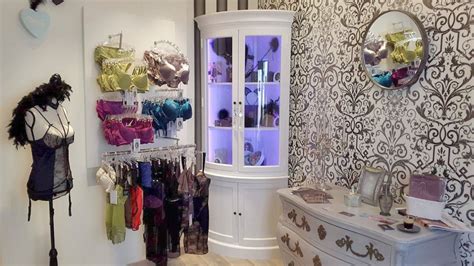 Boudoir Lingerie Une Ode La Femme What About Nice