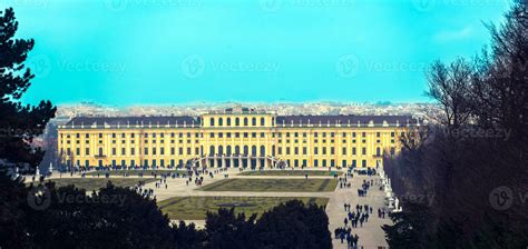 Viiew of famous Schonbrunn Palace 23303782 Stock Photo at Vecteezy