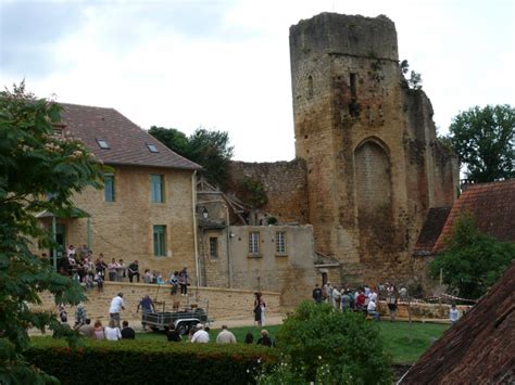 Photo à Carlux (24370) : - Carlux, 153193 Communes.com